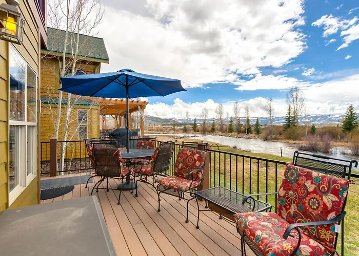 Riverfront Cabin, 4 Mi To Granby Ranch