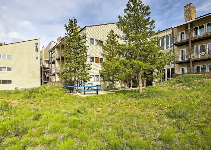 Ski, Soak & Explore! Granby Getaway W/ Mtn Views
